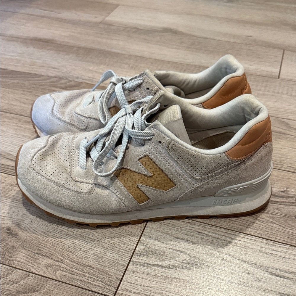 New Balance White and Tan Sneakers